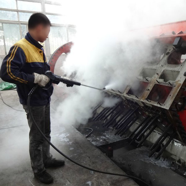 化工廠檢修用工業高壓清洗設備現場